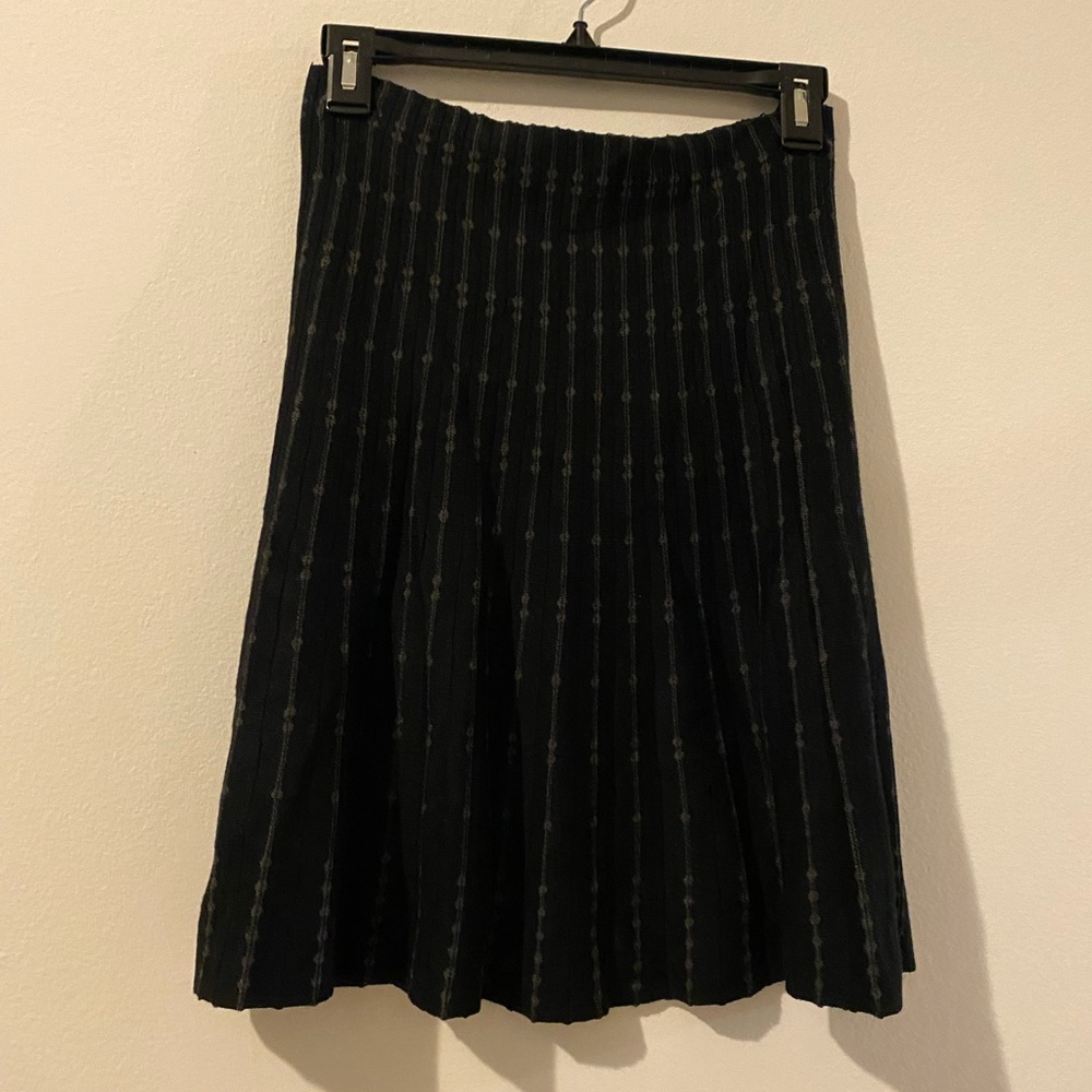 Studio Max knit skirt